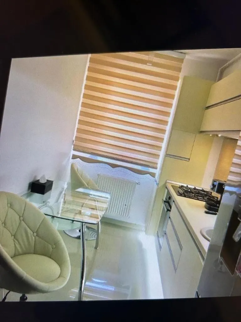 Lux Studio 46 Meters Bucharest 0*,  Romania